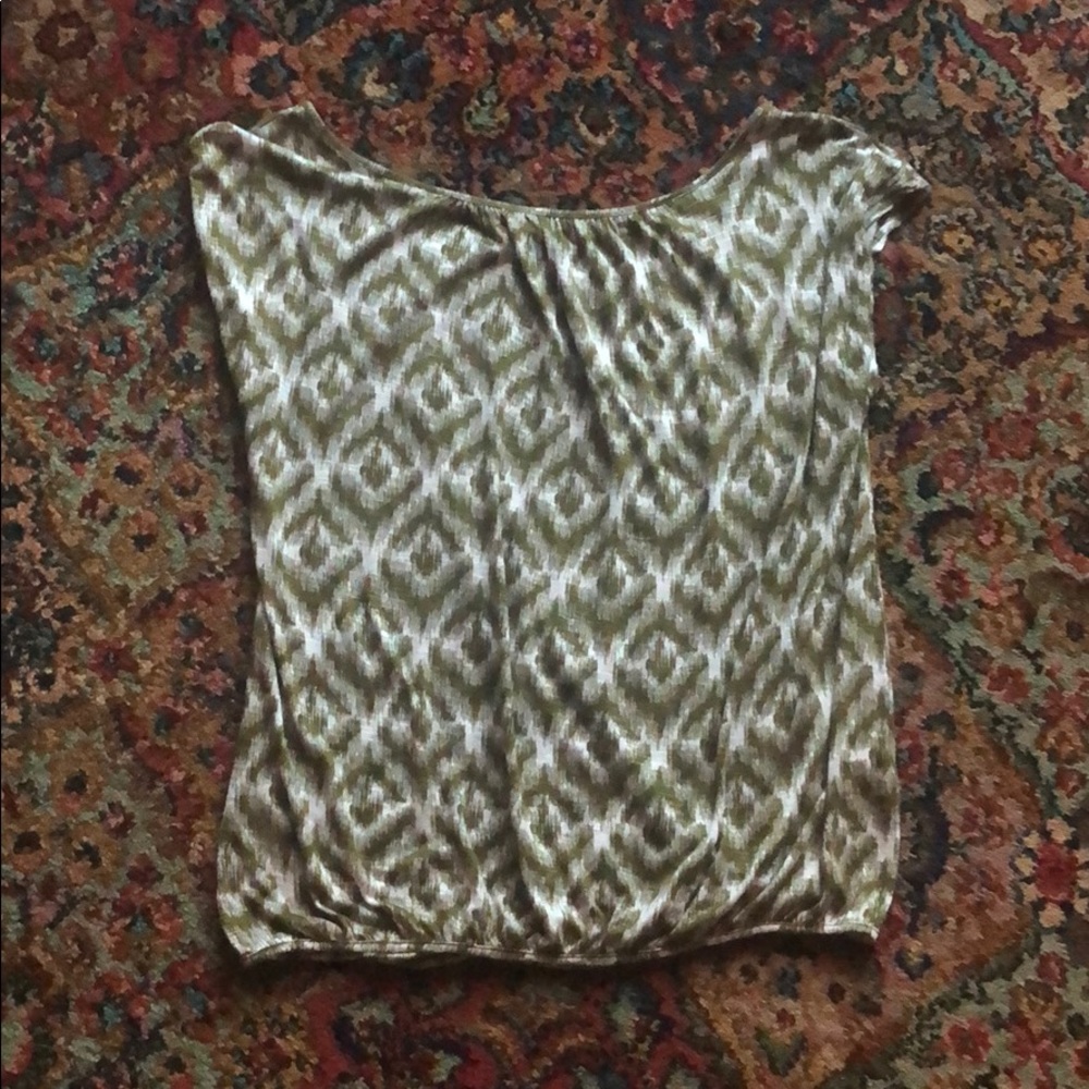 Three Dot Top with Cut Out Back